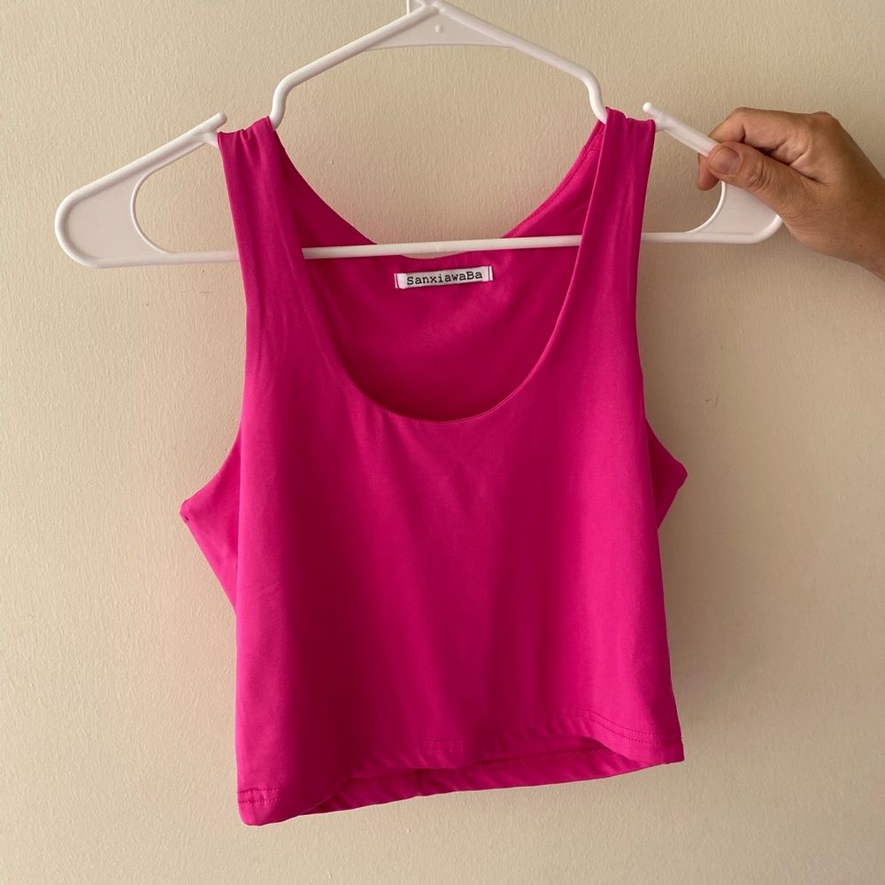 Pink tank top